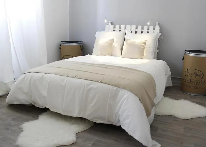 Maison Bacou Cite 2 *